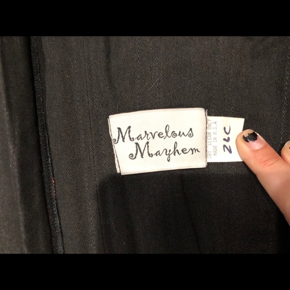 Marvelous Mayhem Cherry Corset - Picture 4 of 6